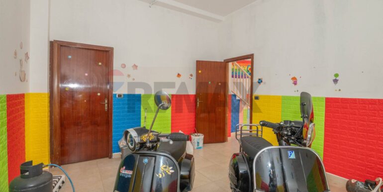 20250606165857-956030-8