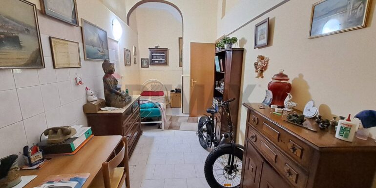 20250606202500-952155-19