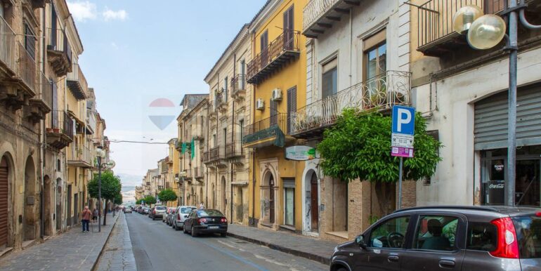 20250620110416-960070-3