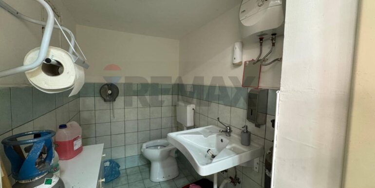 20250627195129-963205-7