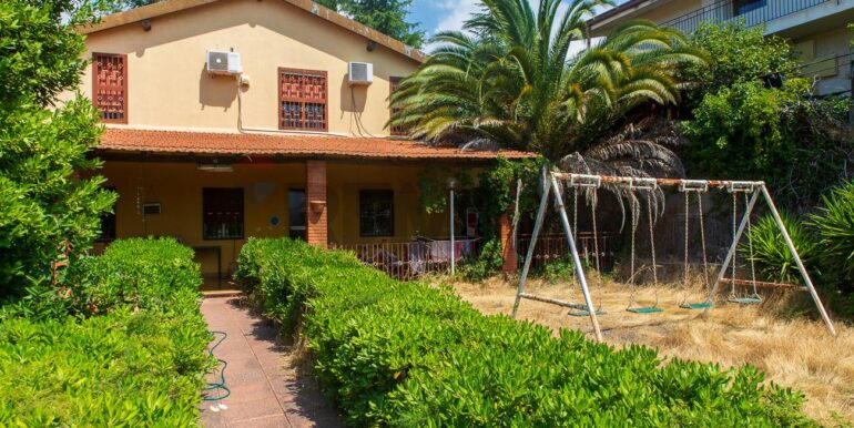 2025070470841-964869-9