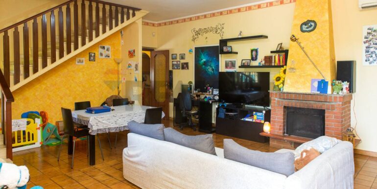 2025070470911-964869-21