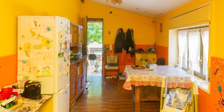 2025070470931-964869-32