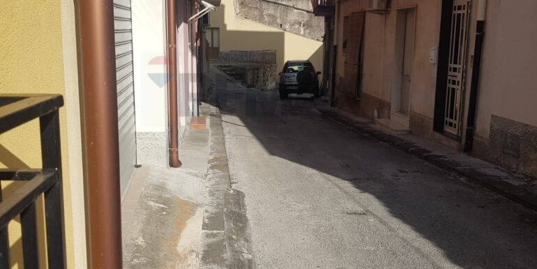 20250707181356-965609-6