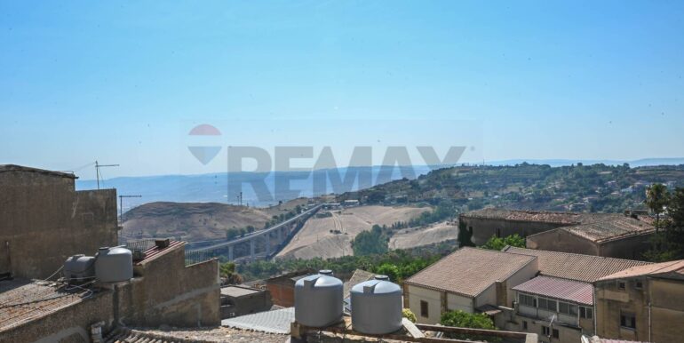 20250709181215-962334-11