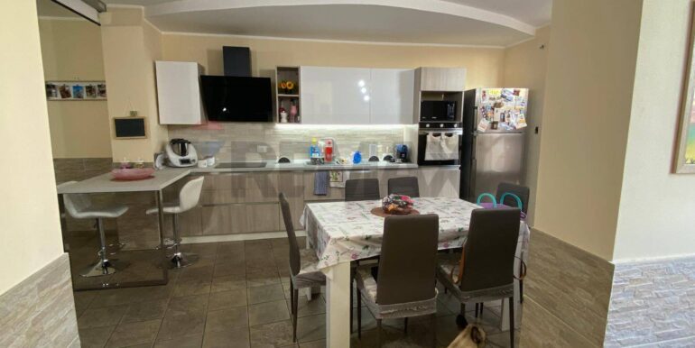 20250712203422-966533-8