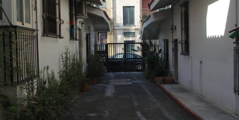 2025071674702-967054-18