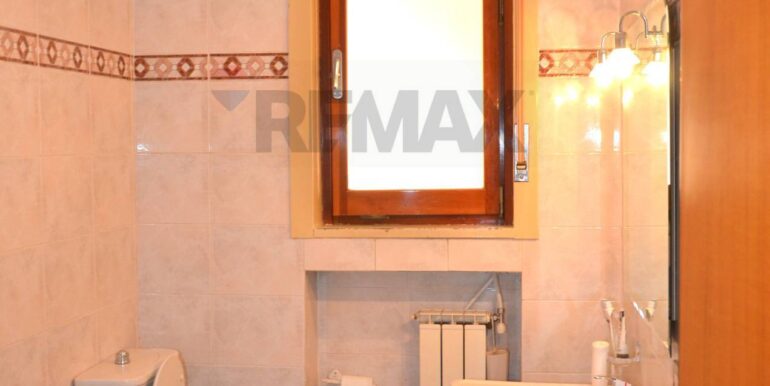 20250717193502-968816-12