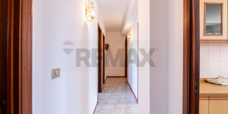 2025071792727-965556-40