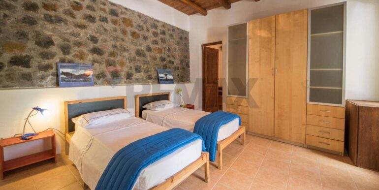 20250728105245-972088-15