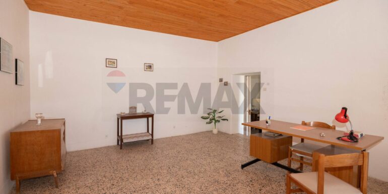 20250801174409-964816-9