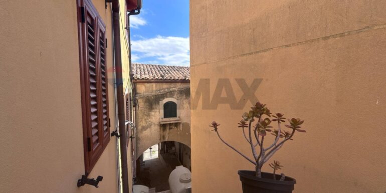 20250801184347-973091-6