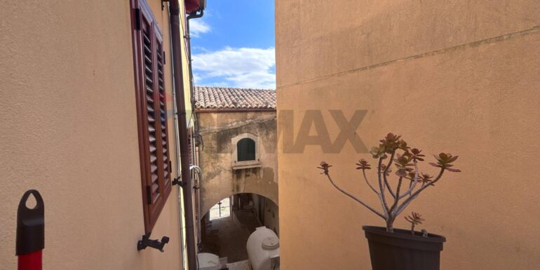 20250801184354-973091-8