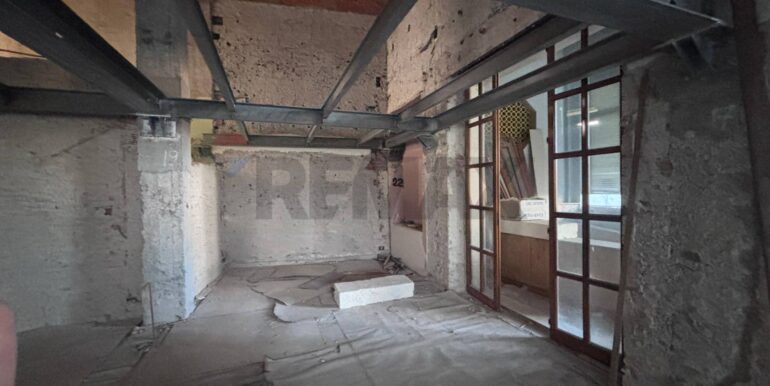 20250806181351-973976-7