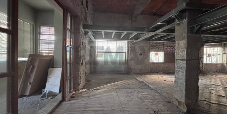 20250806181425-973976-15