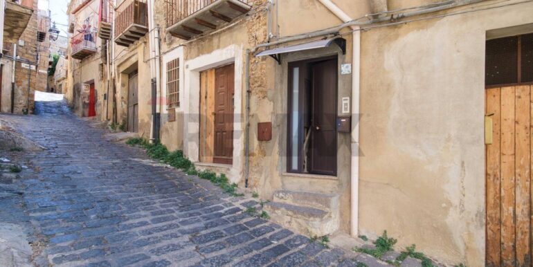 20250807165537-974246-2