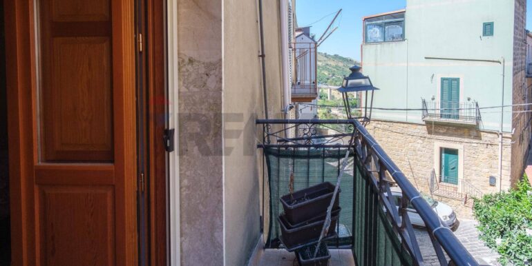 20250807170108-974246-17