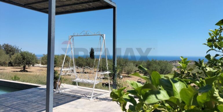 20250812175132-974749-3