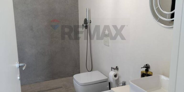 20250812175201-974749-14