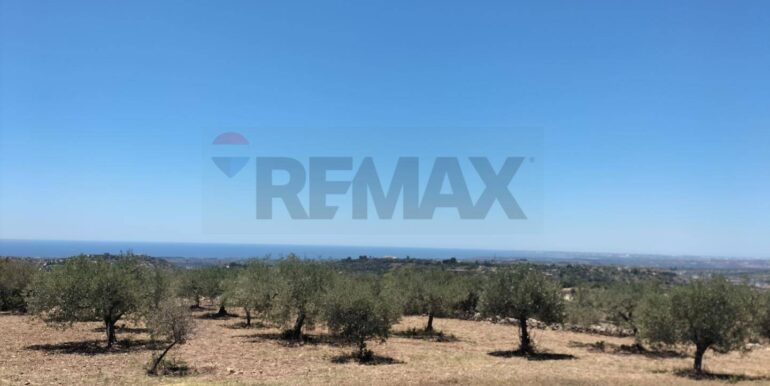 20250812175208-974749-17