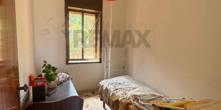 20250818114905-974949-6