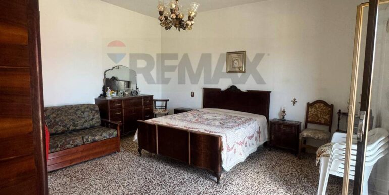 20250818114909-974949-8