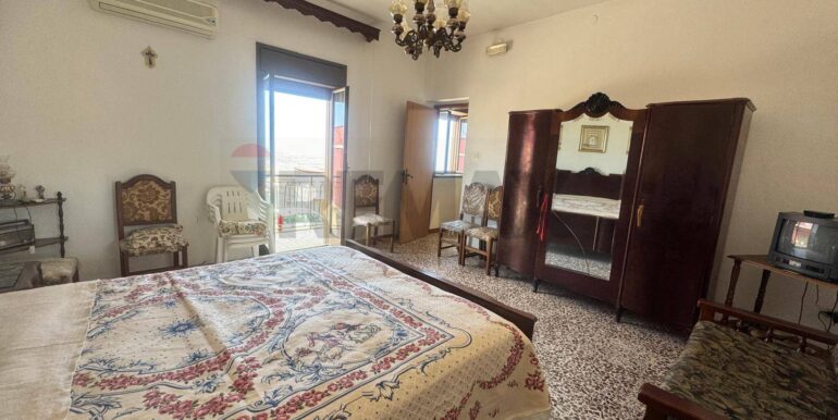 20250818114912-974949-9