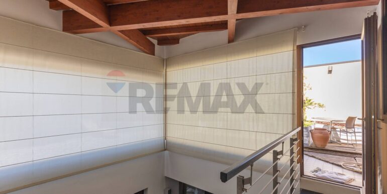 20250818122136-974931-12