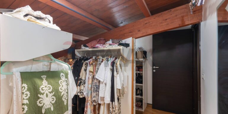 20250818122143-974931-14