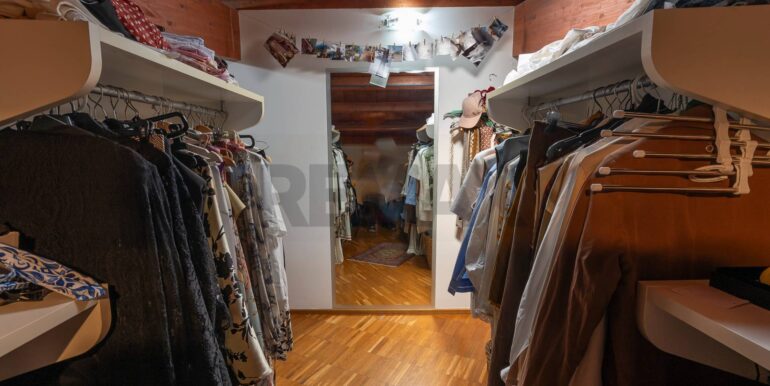 20250818122145-974931-15