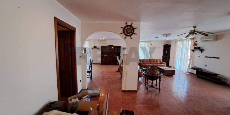 20250818173616-974806-10