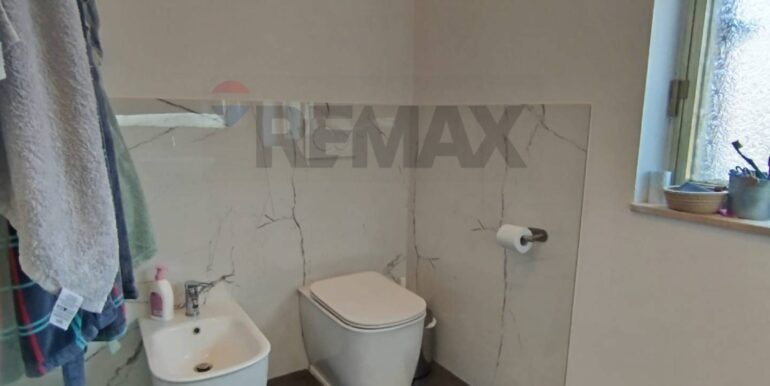 20250819115824-975042-10