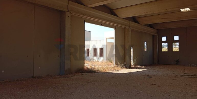 20250819165607-975070-4