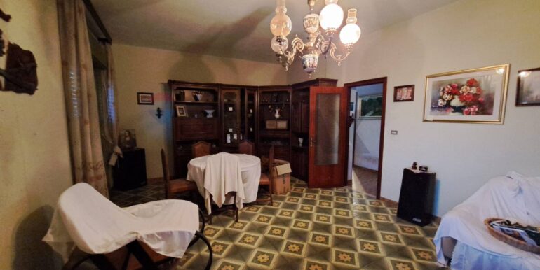 20250819175319-975014-1