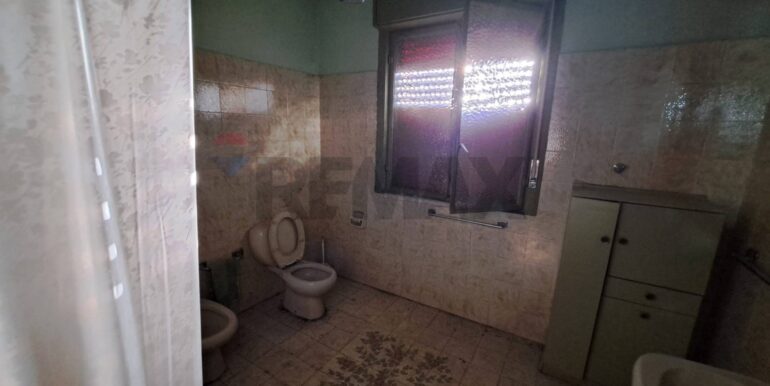 20250819175332-975014-3