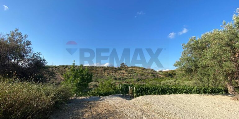 20250820150224-974690-11