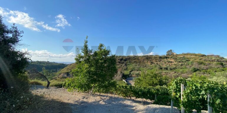 20250820150228-974690-12