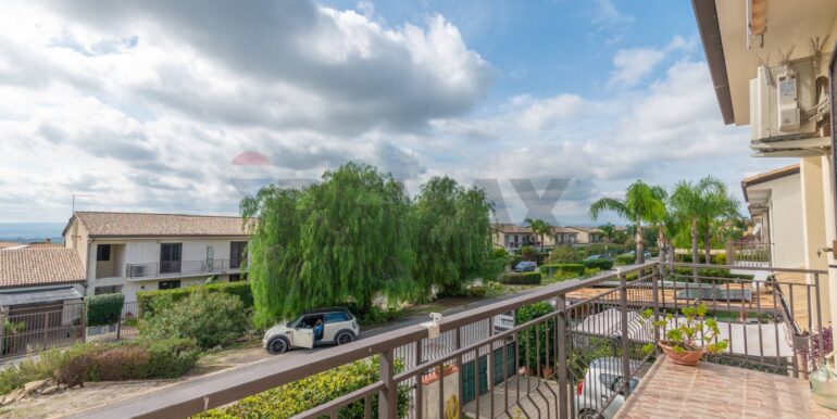 20250820163247-975207-8