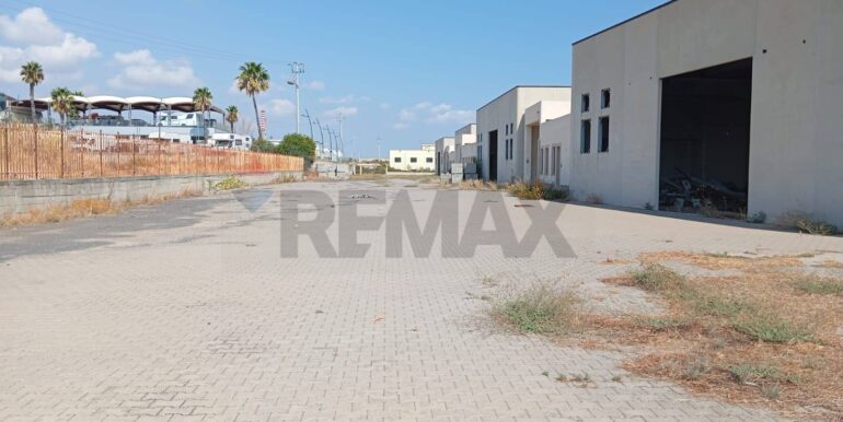 20250820172131-975212-15