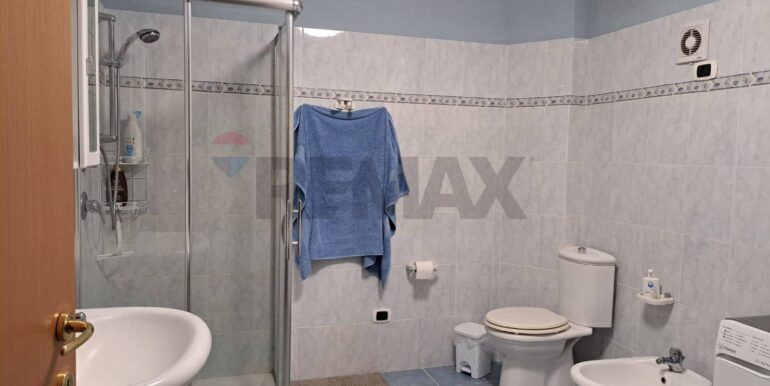 20250820181746-975079-22