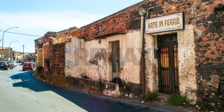 2025082095911-975086-3