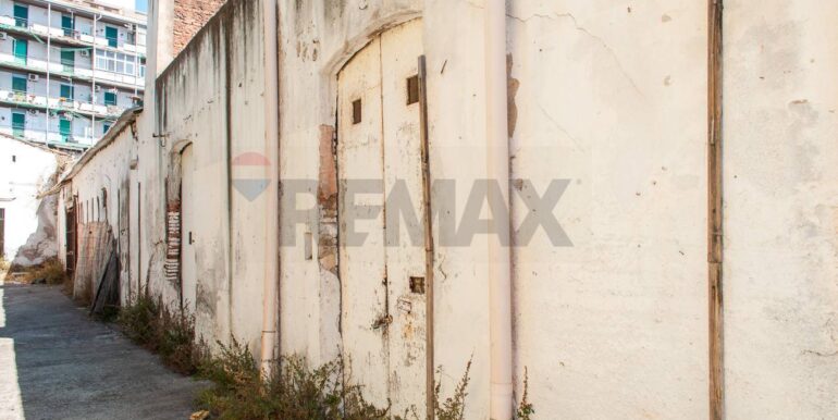 2025082095946-975086-13