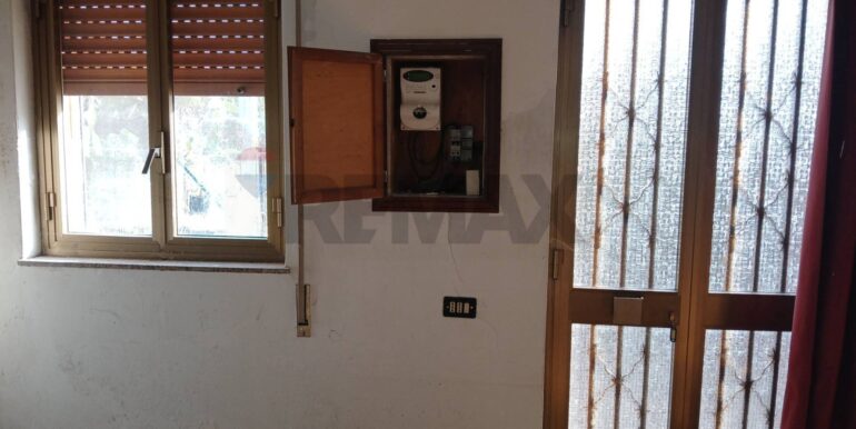 20250821120807-975261-11