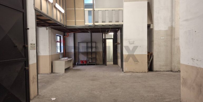 20250821182209-975313-19