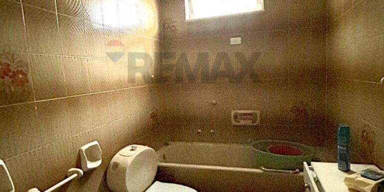 20250821184220-975252-3