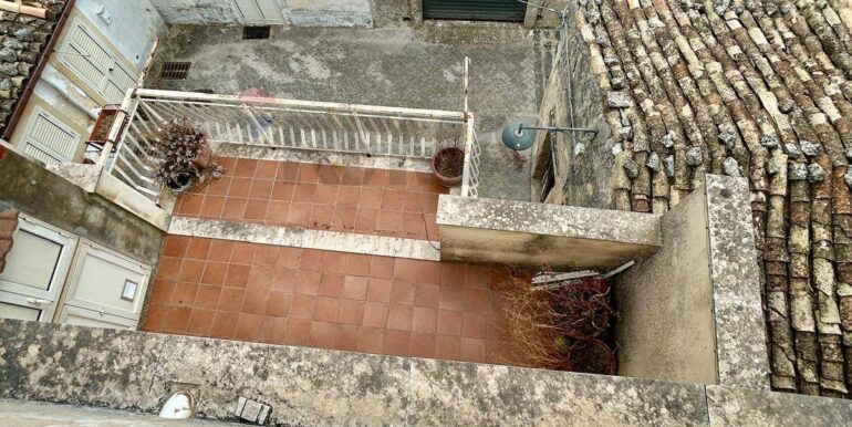 20250821184245-975252-13