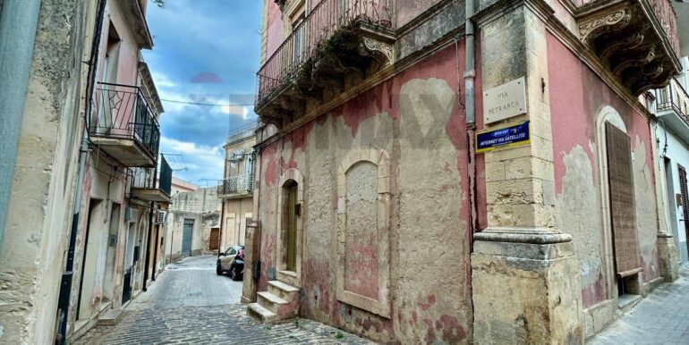 20250821184254-975252-16