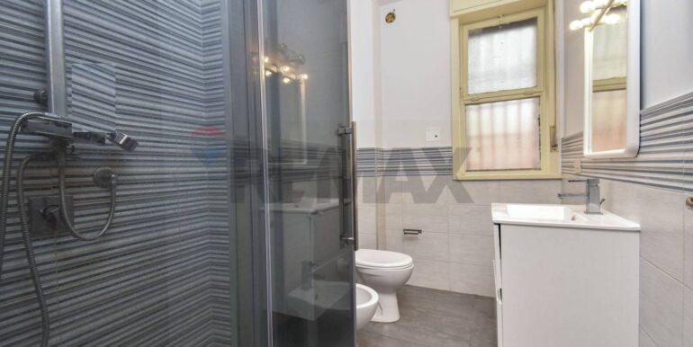 20250823164327-975018-13