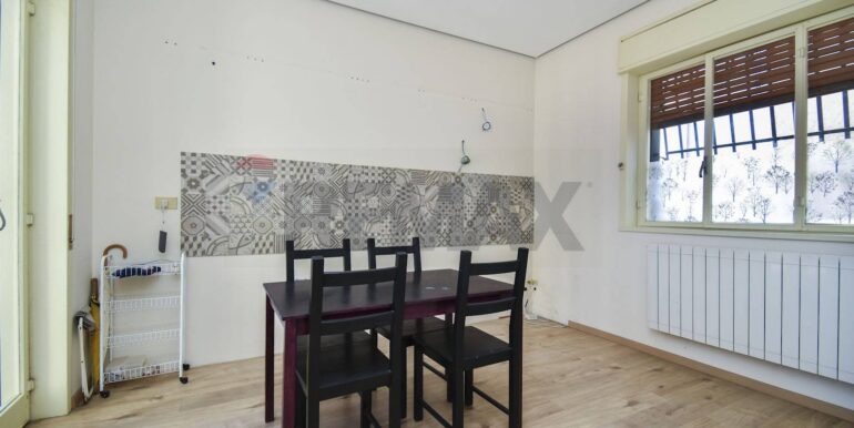 20250823164334-975018-16