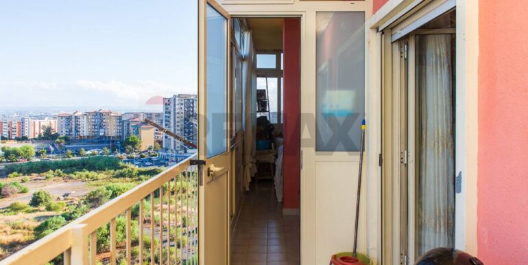 20250825184304-975684-23